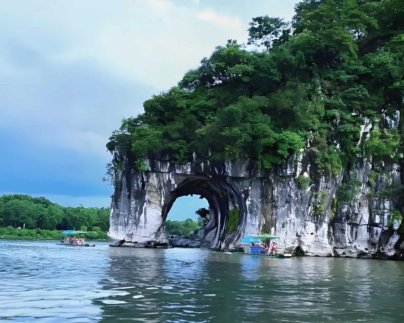 Elephant Trunk Hill in Guilin, the karst arch where the river passes through