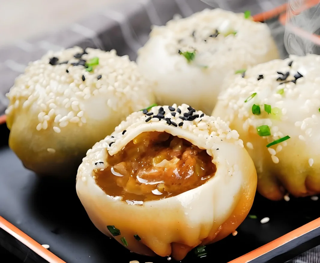 Shengjian pan-fried pork buns, Shanghai