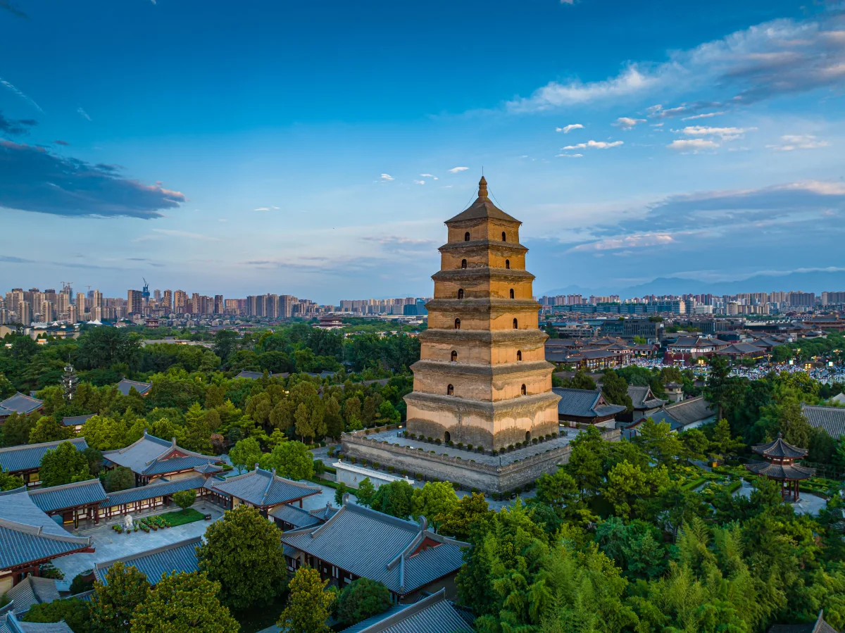 The Big Wild Goose Pagoda seen from Dayanta square